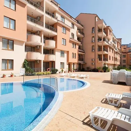In Kassandra Complex Апартамент *